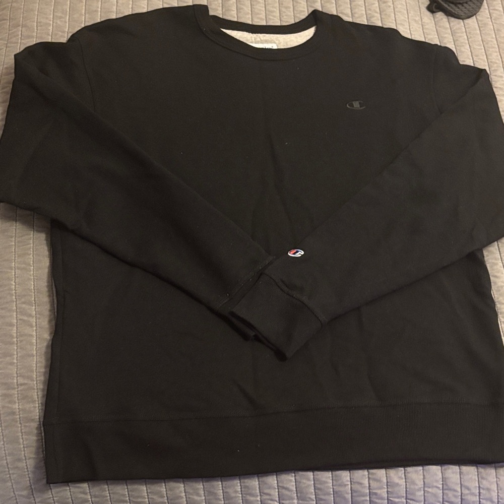 Champion Men's Classic Black Crewneck Sweater